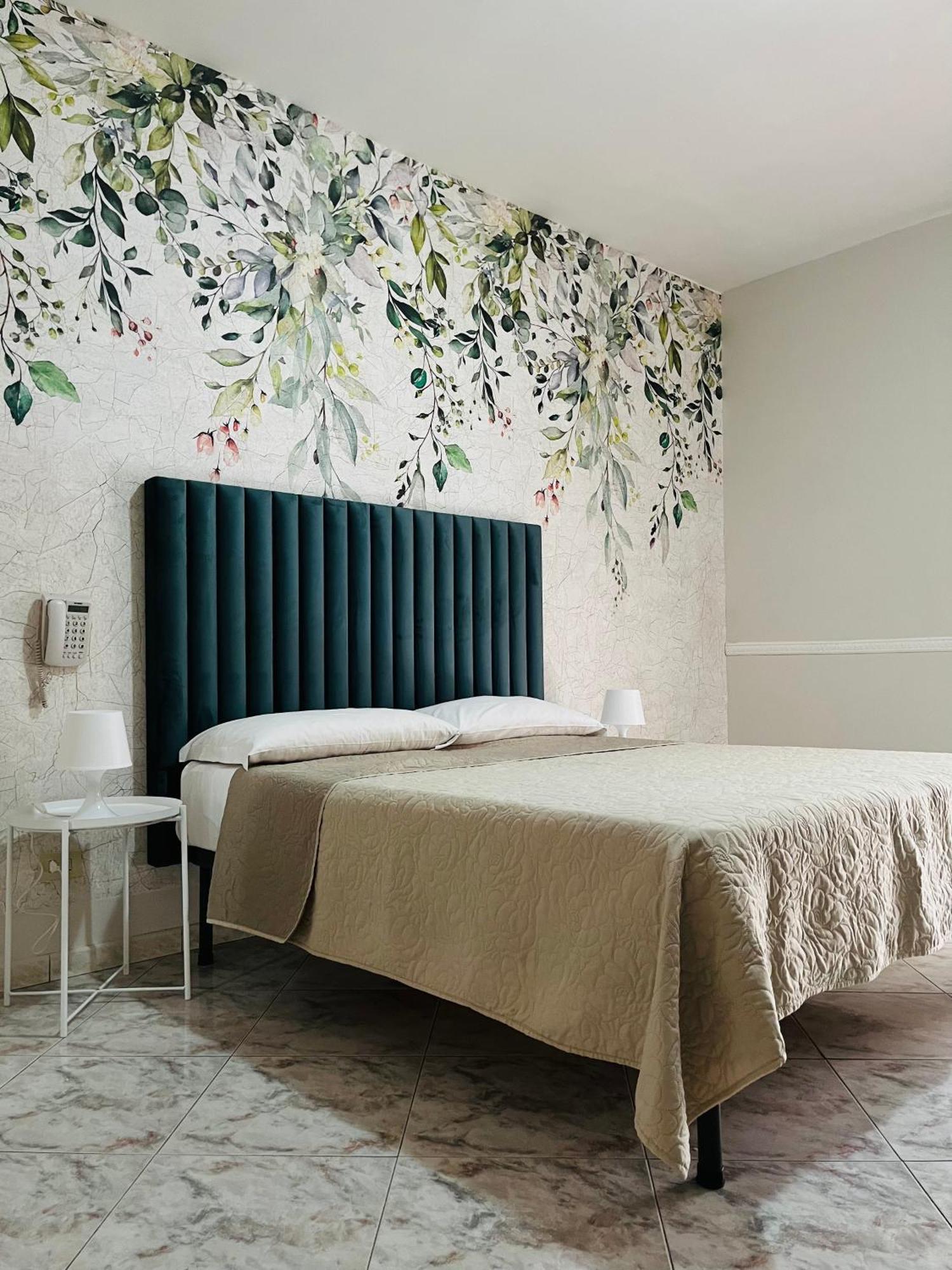 Hotel Stefany Lago Patria Dış mekan fotoğraf