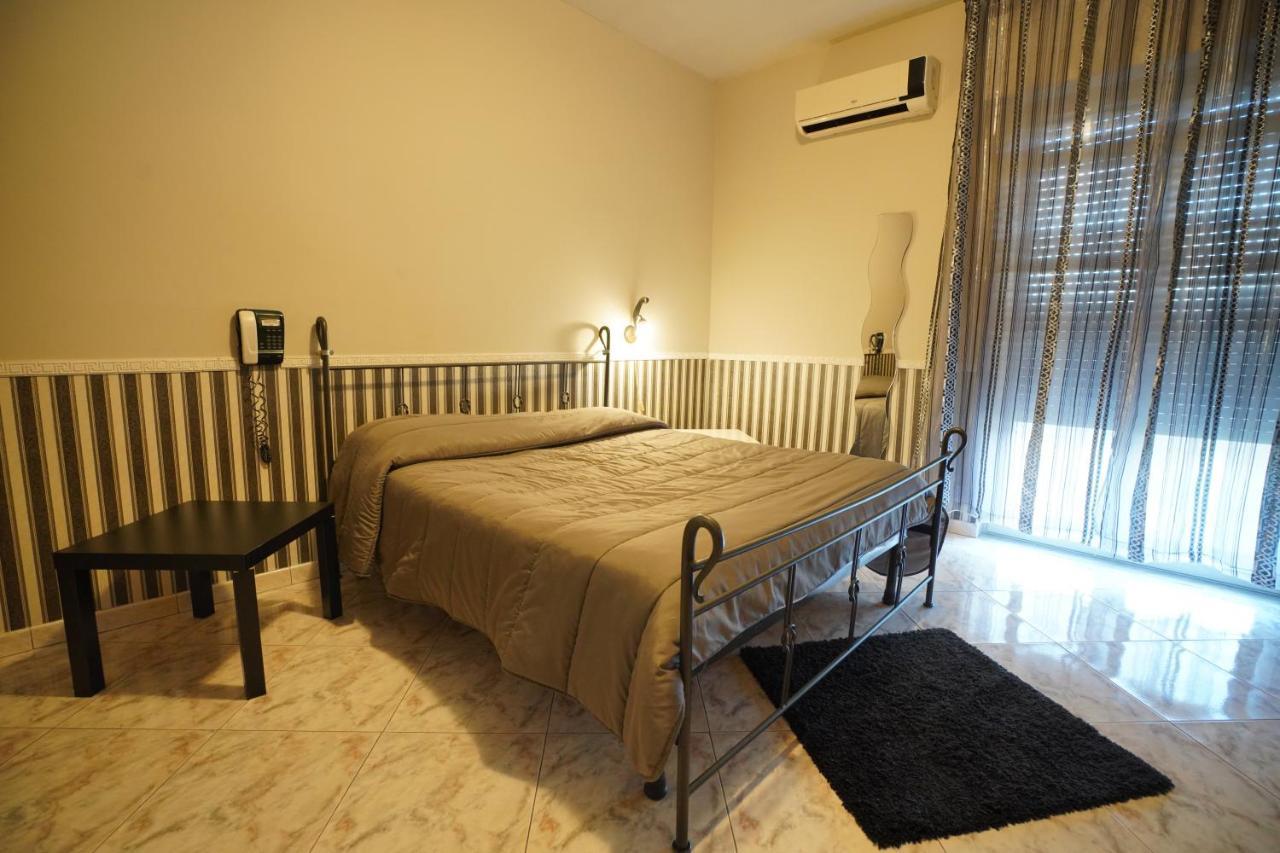 Hotel Stefany Lago Patria Dış mekan fotoğraf