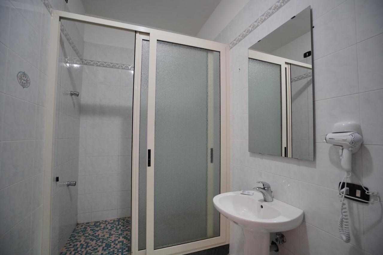 Hotel Stefany Lago Patria Dış mekan fotoğraf